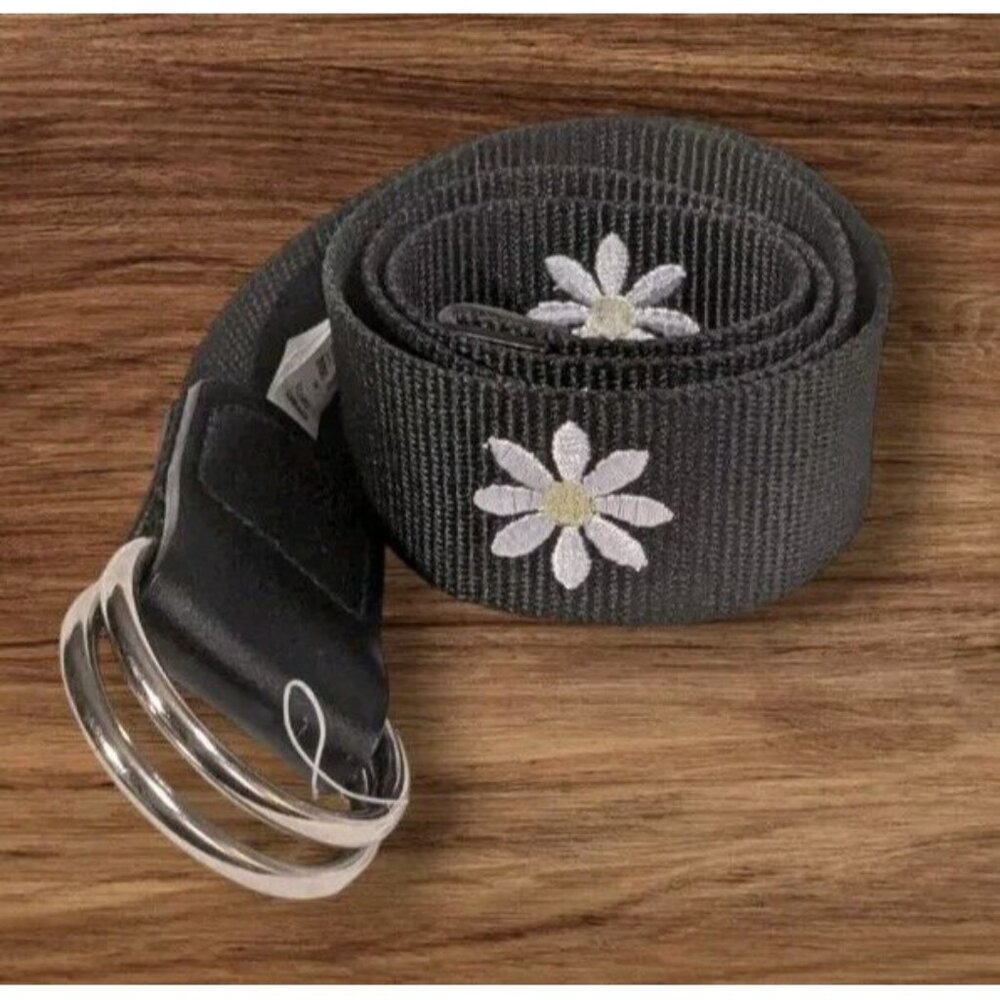 wild fable Black Daisy Web Belt with Silver Rings